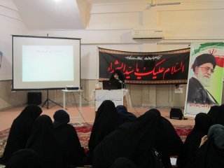 برگزاری نشست اخلاقی با موضوع خانواده در قرآن  در مدرسه علمیه خواهران الزهرا(س) گراش.
