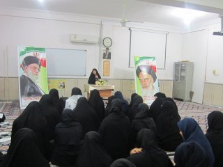 برگزاری نشست اخلاقی با موضوع خصوصیات یک طلبه خوب در مدرسه علمیه خواهران الزهرا س گراش