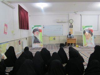 کارگاه آموزشی آمادگی در مقابل مخاطرات در مدرسه علمیه الزهرا سلام الله علیها گراش