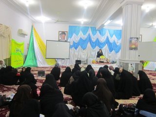 جلسات آموزشي كانون دانش آموختگان، چشمه سار توفيق 10 با حضور 100 نفر از دانش آموختگان در مدرسه علميه حواهران الزهرا(س) گراش