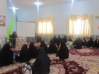 برگزاری كلاس‌هاي درّ و صدف 14 با موضوع بخل دشمن آسايش زندگي در مدرسه علمیه الزهرا علیها السلام گراش